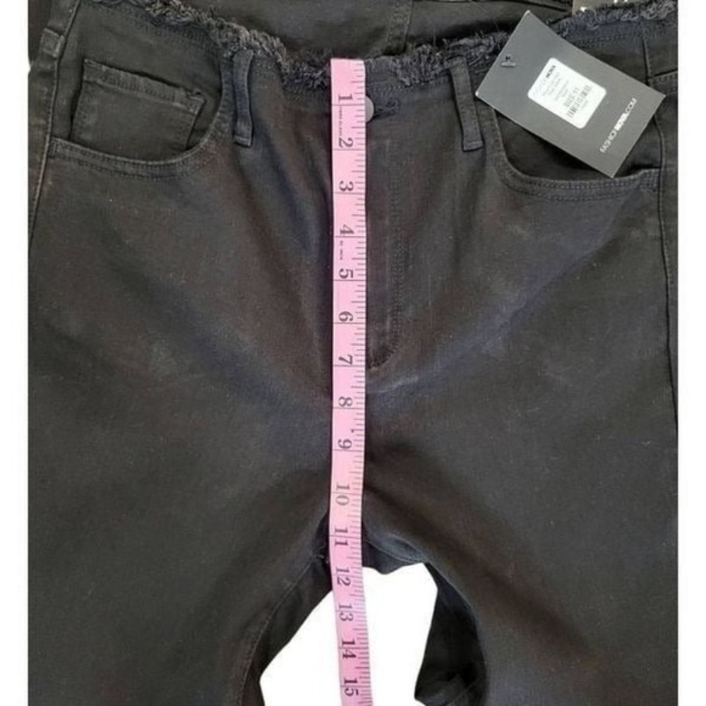 Fashion Nova Black High Waisted Frayed Hem Cropped Denim Jeans Size 11 - Picture 5 of 6